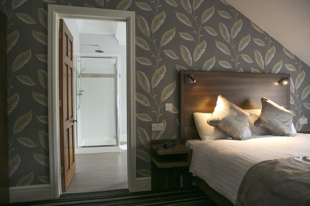 Manor Parc Hotel Кардифф Экстерьер фото
